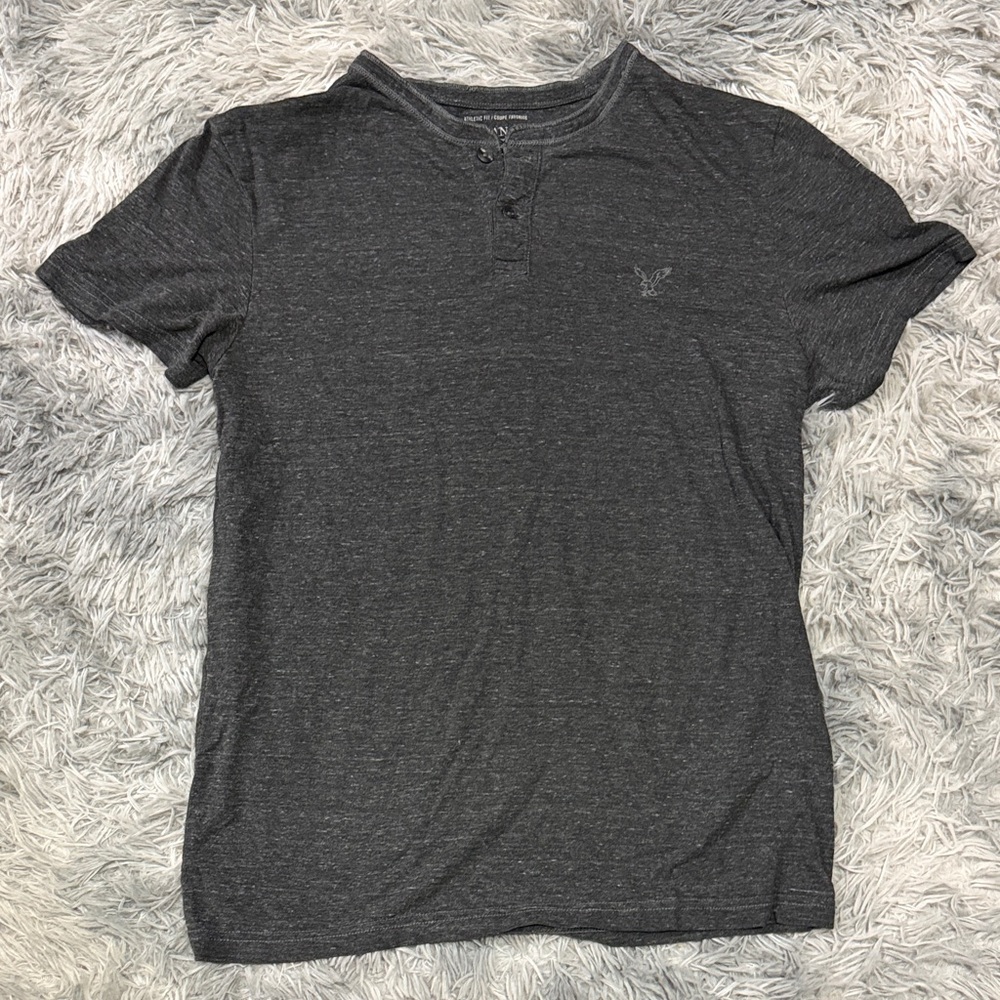 American Eagle shirt Henley Large Gray